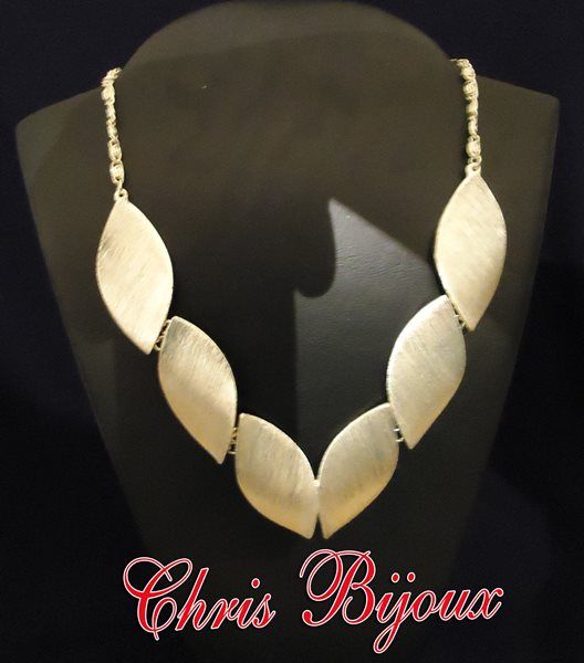 MAXI COLAR FOLHAS