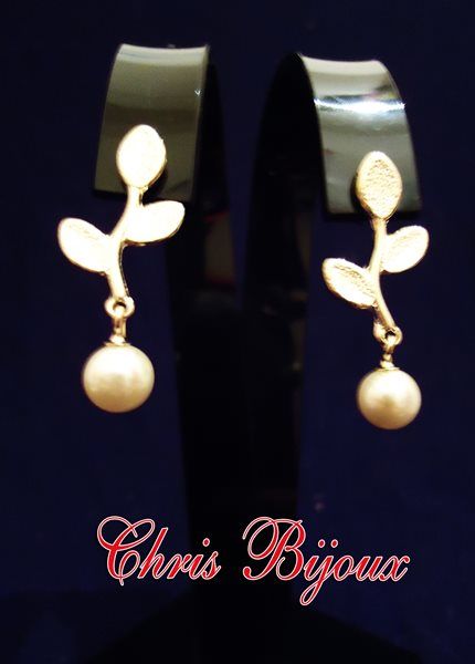 Brinco Folhas e Perolas